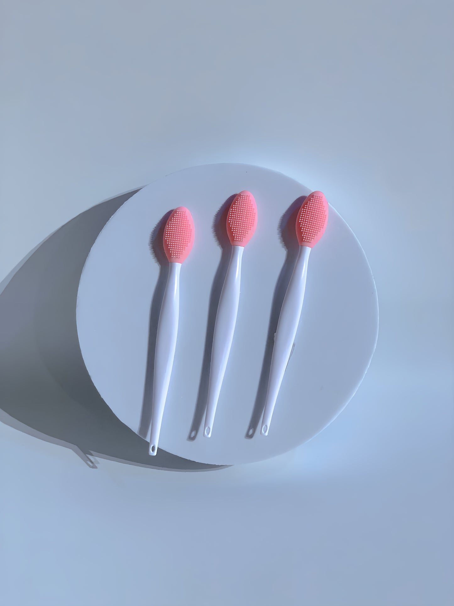 Lip brush